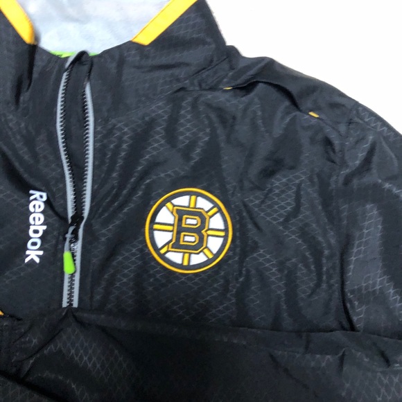 Bruins Reebok pull over - Picture 3 of 3